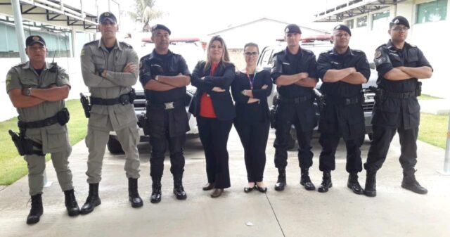 Polícia Militar participa de feira na Faculdade UNA