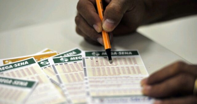 Mega-Sena e Lotofácil podem pagar prêmio de R$ 109 milhões juntas neste sábado