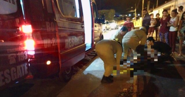 Criança é atropelada por carro enquanto andava de bicicleta, em rua de Catalão