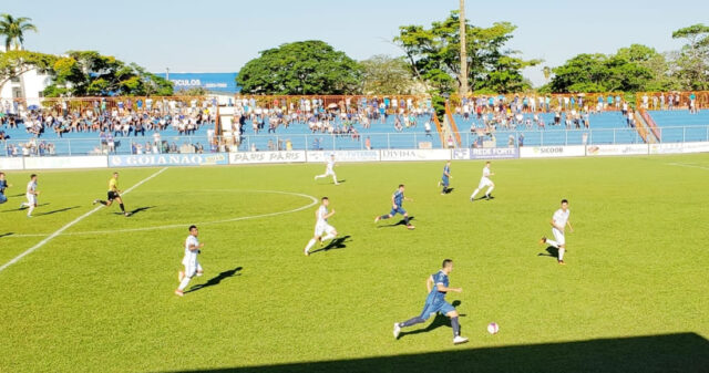 Crac vence Goianésia e carimba vaga na elite do Futebol Goiano em 2019