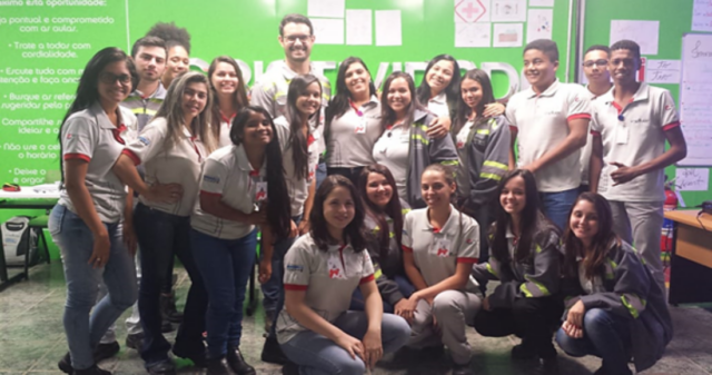 Jovens de Goiás participam de Ciclo de Profissões na CMOC