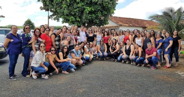 Prefeitura de Ouvidor é Secretaria da Educação realiza momento de confraternização ao dia dos professores