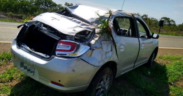Três pessoas ficam feridas após veiculo capotar na GO 020, no município de Pires do Rio