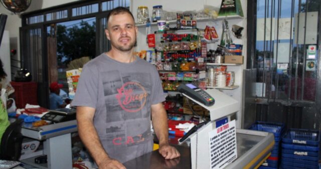 Sala Vip! Destaca os 07 anos de aniversário do Supermercado Santhiago neste mês de Outubro