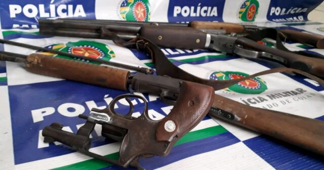 Polícia Militar retira 04 armas de fogo de circulação no Distrito de Santo Antônio do Rio Verde