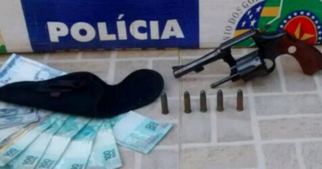 Policia Militar prende suspeito em flagrante por vários crimes e apreende arma de fogo, drogas e pássaros silvestres