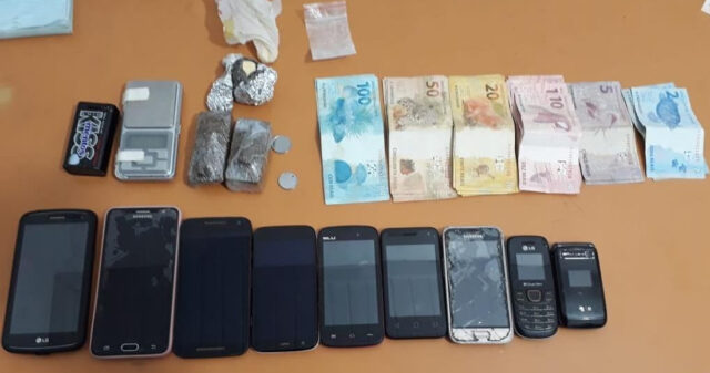Polícia Militar prende traficantes e usuários de drogas