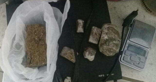 Polícia Militar realiza a prisão de um homem e de uma mulher por tráfico de drogas