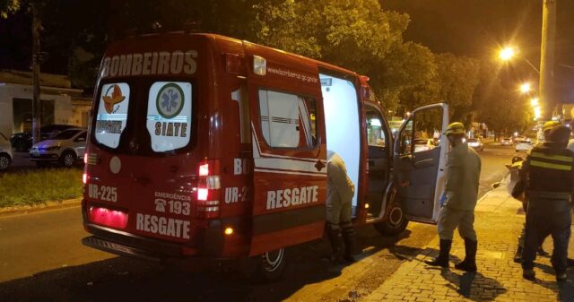 Queda de moto na Avenida Dr. Lamartine Pinto de Avelar