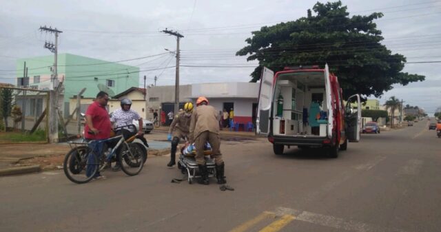 Acidente entre carro e bicicleta deixa um Idoso ferido