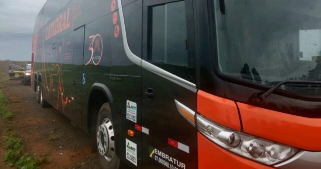 Ônibus é alvo de assalto na BR-050, entre Campo Alegre de Goiás e Cristalina