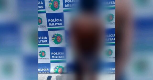 Polícia Militar realiza a prisão de uma mulher por suspeita de roubo