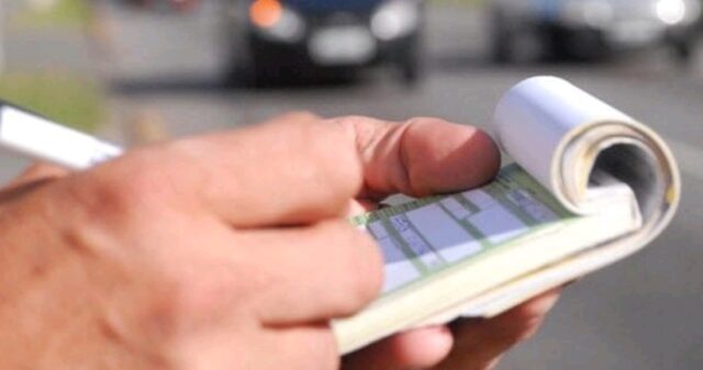Multas e débitos de veículos em Goiás já podem ser parcelados no cartão de crédito