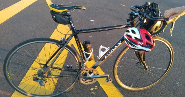 Ciclista é socorrida com ferimento grave após acidente na BR-050