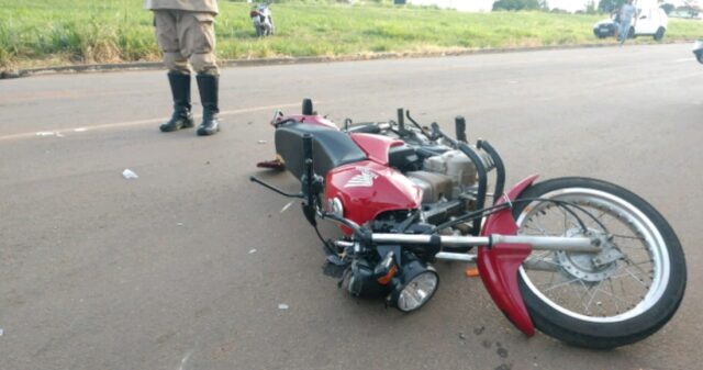 Em Catalão, grave acidente entre moto e ônibus deixa uma pessoa ferida