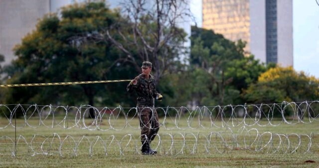 Segurança da posse terá detector de metais e proibição de objetos