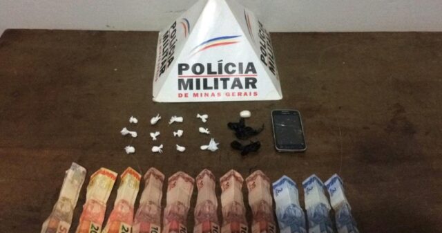 Várias dolinhas de cocaína são apreendidas em Monte Carmelo