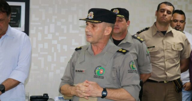 Prefeito Adib Elias apresenta o novo comandante do 9º Comando Regional da Polícia Militar, em Catalão