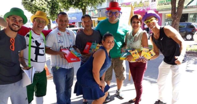 Vereadores de Catalão participam de campanha de arrecadação de materiais escolares