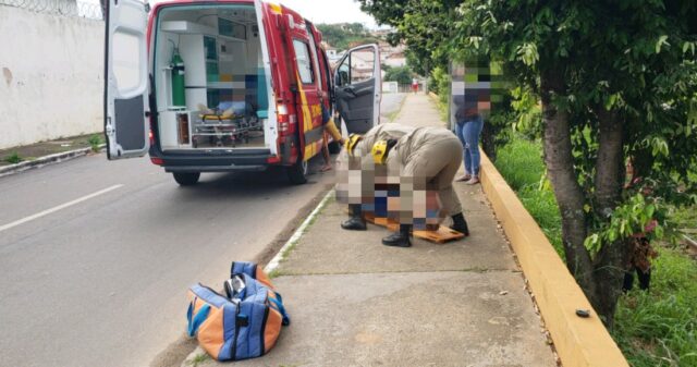 Duas mulheres ficam feridas em queda de moto, em Catalão