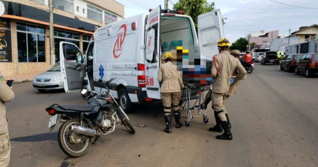 Motociclista fica ferido em colisão com caminhonete no Bairro Santa Helena II