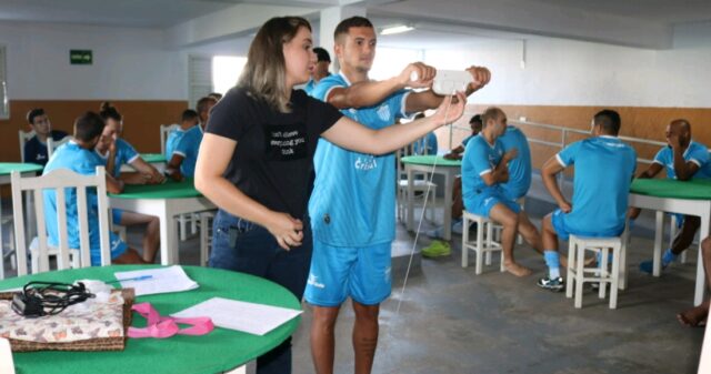 Atletas do Leão do Sul passam por bateria de exames e testes físicos
