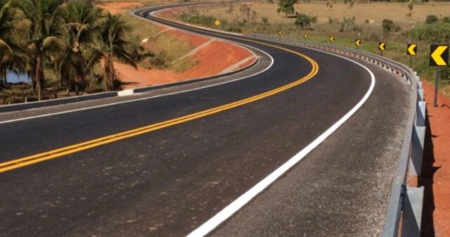 Mais de 30 prefeituras passam a integrar iniciativa para manutenção de rodovias estaduais