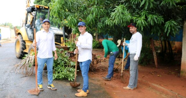 Prefeitura realiza 'Mutirão de Limpeza e Conscientização' em bairros de Três Ranchos