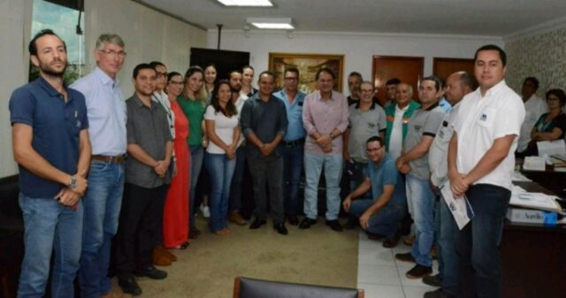 Membros da Associação das empresas do DIMIC se reúnem com prefeito e fazem reivindicações para o distrito