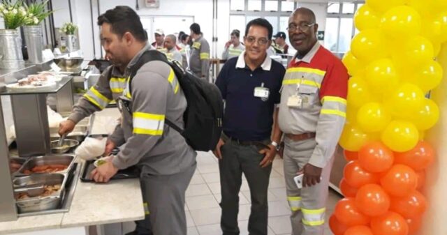 Sindicato Metabase visita unidade da Cmoc para acompanhar lanche servido aos empregados