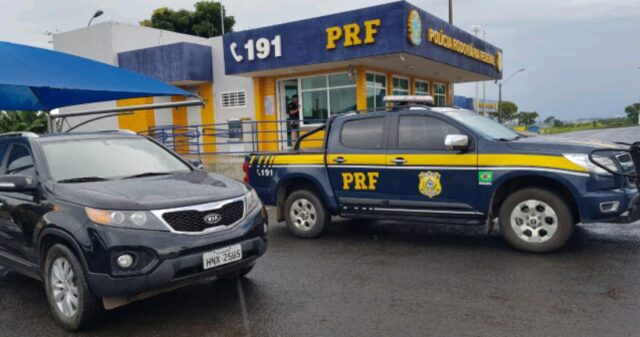 Polícia Rodoviária Federal recupera veículo roubado
