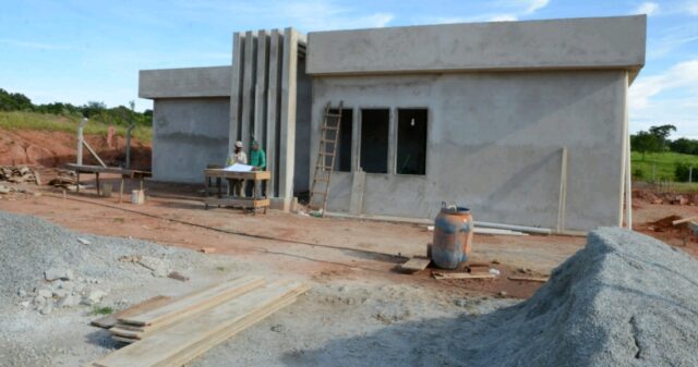 Cerca de 70% da obra de construção do Centro Municipal de Castração e Reinserção de Cães e Gatos já está executada