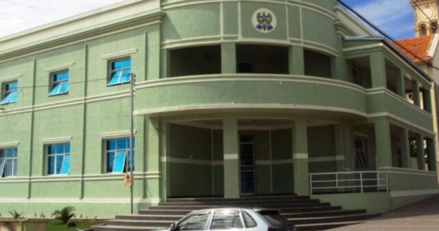 Servidores públicos da Câmara Municipal de Corumbaíba são suspensos dos cargos em investigação que apura desvio de verbas