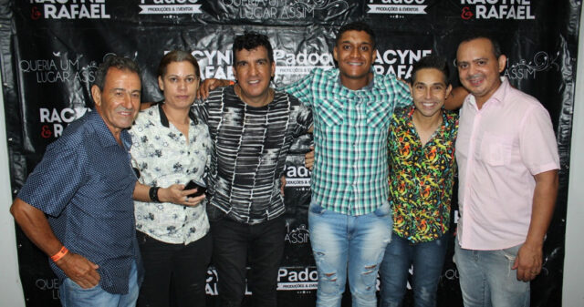 Fogão de Lenha tem casa lotada com show de Racyne e Rafael. Confira as fotos...