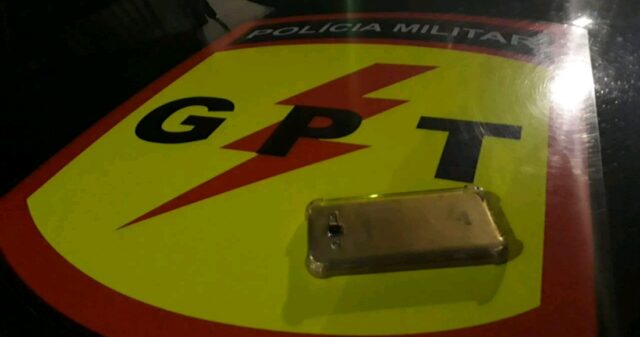 Polícia Militar prende receptador e recupera celular roubado