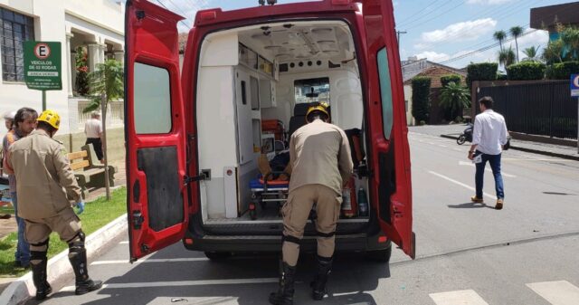 Homem fica ferido em acidente de trânsito no centro da cidade de Catalão