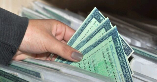 Licenciamento de veículos final 1 vence nesta quarta-feira