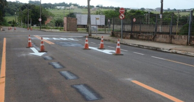 Ruas têm sentidos alterados no bairro Dona Matilde