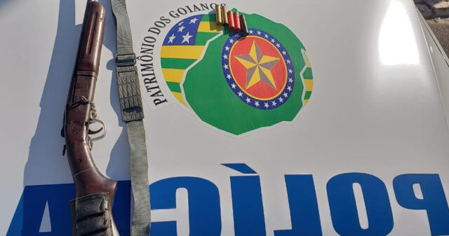 PM apreende arma de fogo no Bairro Primavera