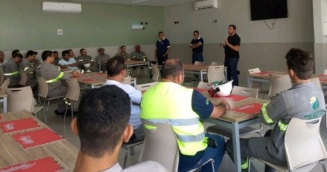 Sindicato Metabase realiza Assembleia com trabalhadores da Fertilizantes Tocantins