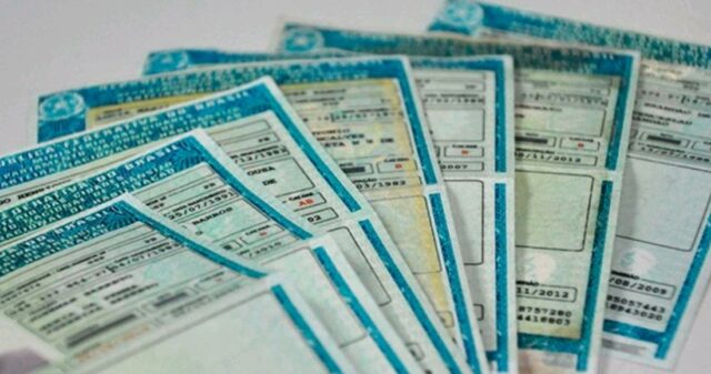 Deputado estadual propõe projeto de lei para diminuir valor para renovação da CNH, em Goiás