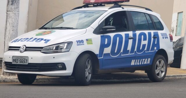 Homem é preso após descumprir medida protetiva e ameaçar a mãe em Ipameri