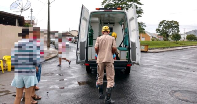 Acidente com moto deixa mulher ferida no bairro Chaud