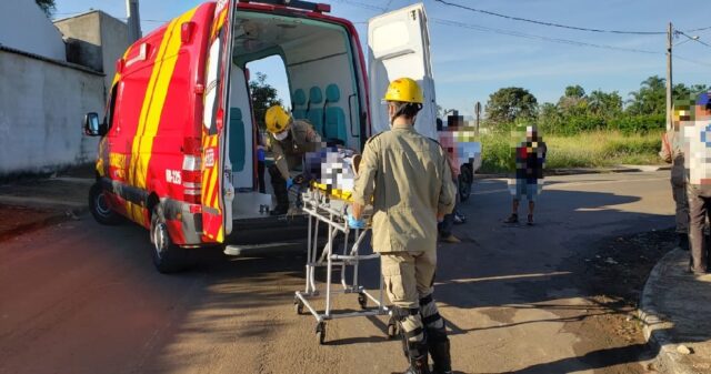 Motociclista fica ferido após colisão com camionete em Catalão