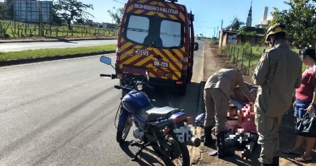 Mulher fica ferida após queda de moto em Catalão