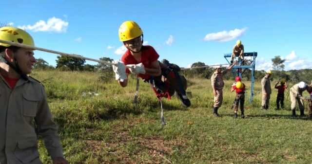 Pelotão de Bombeiros de Ipameri realiza acampamento do PROEBOM 2019