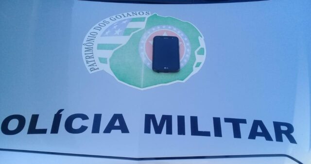 Polícia Militar recupera aparelho de celular roubado