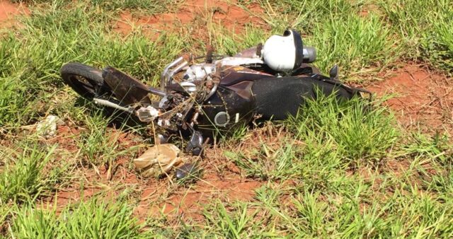 Mototaxista em serviço sofre acidente e morre em Monte Carmelo