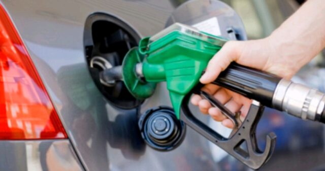 Petrobras anuncia aumento de 2,56% no preço do diesel a partir deste sábado