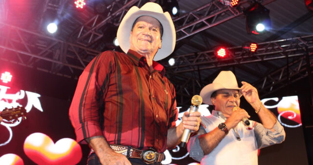 Confira como foi o show de Gino & Geno em Catalão